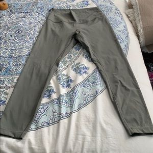 BARELY WORN, PERFECT CONDITION LULULEMON LEGGINGS